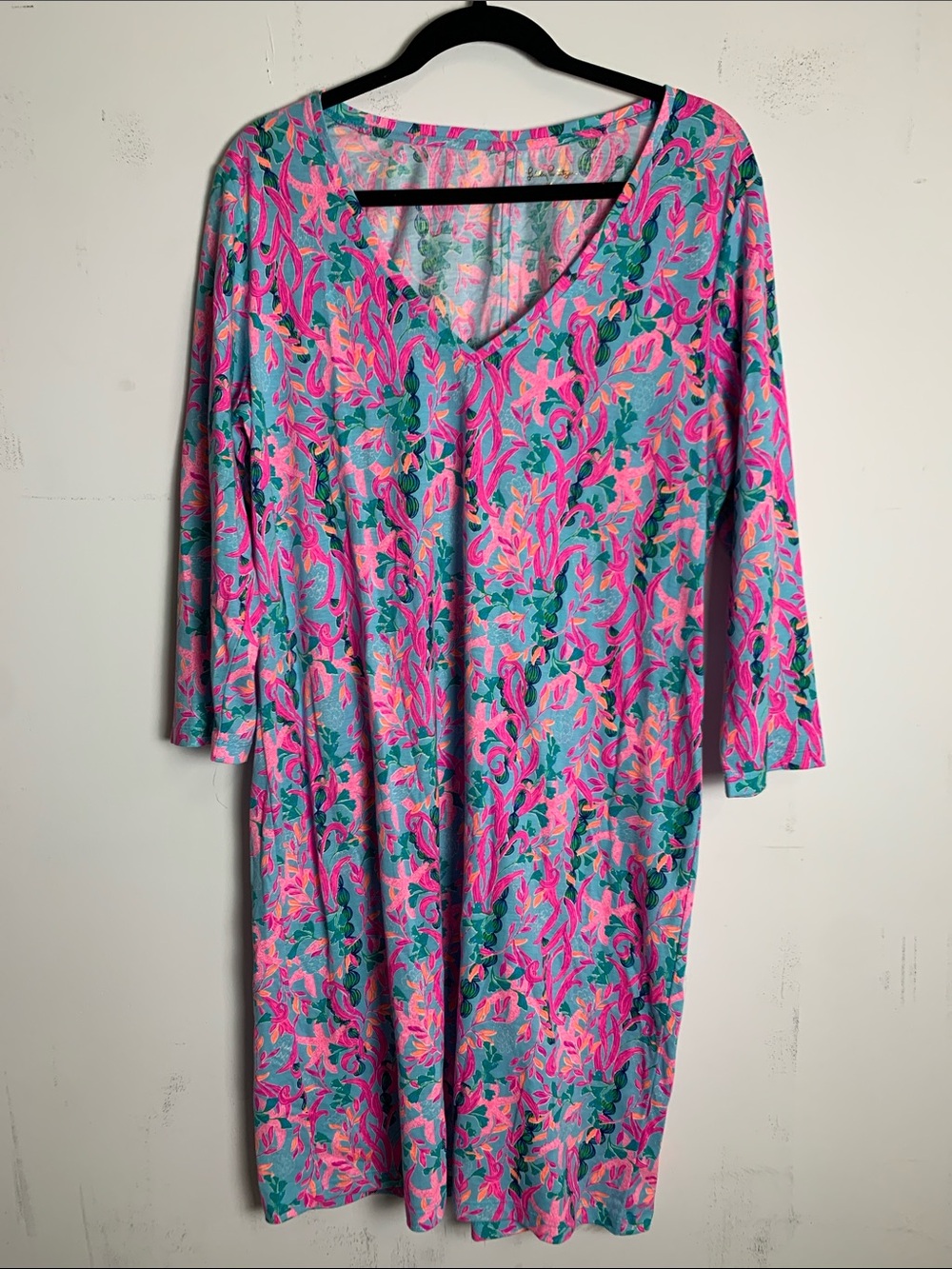 Lilly Pulitzer Pink & Teal Floral V‑Neck Midi Dress with Three‑Quarter Sleeves